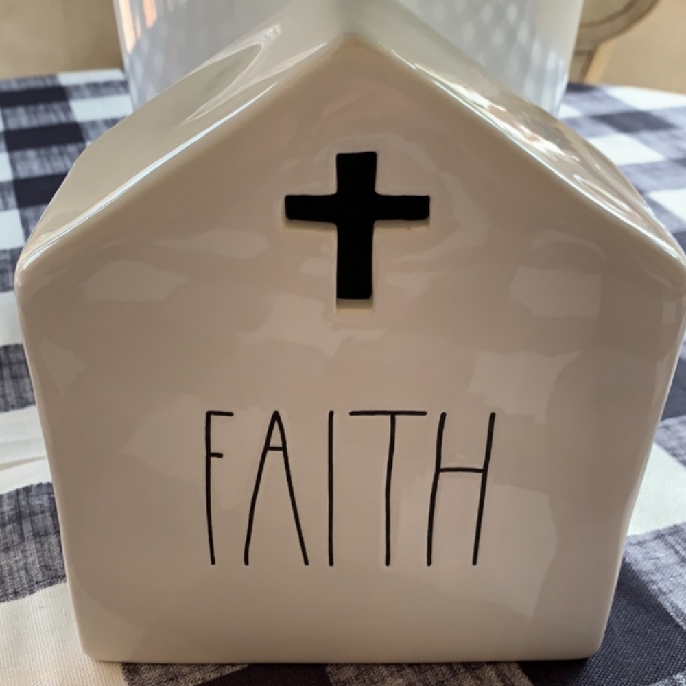 NWT Rae Dunn Ceramic FAITH Luminary Church